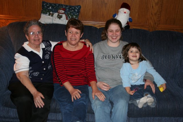 generationsgrannancyjenniferandskyechristmas2006.jpg
